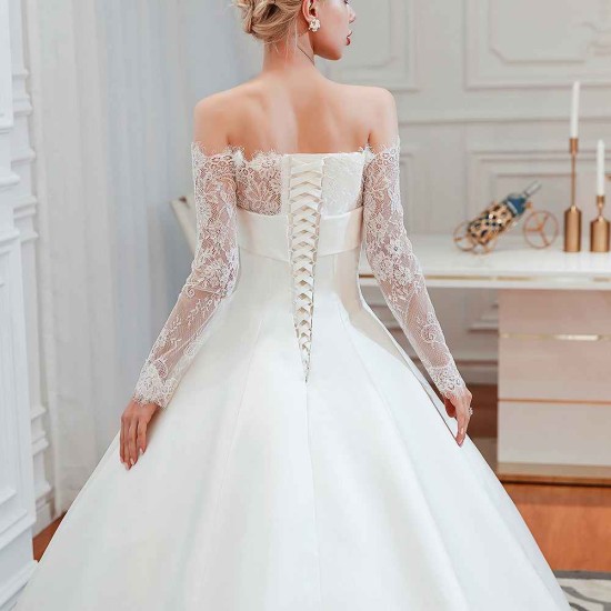 Romantic Lace Long Sleevess Princess Satin Wedding Dress