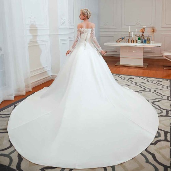 Romantic Lace Long Sleevess Princess Satin Wedding Dress