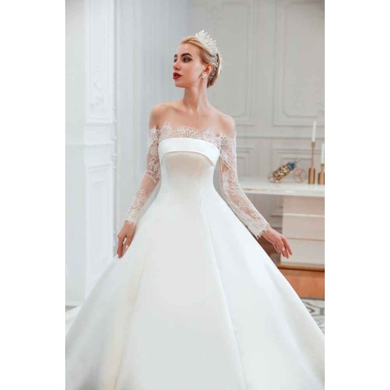 Romantic Lace Long Sleevess Princess Satin Wedding Dress