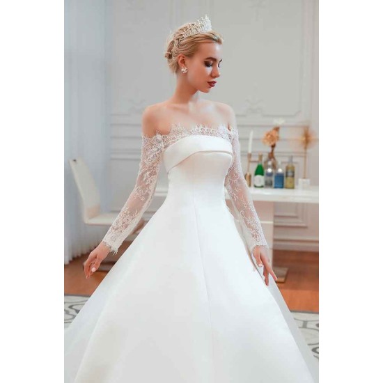 Romantic Lace Long Sleevess Princess Satin Wedding Dress