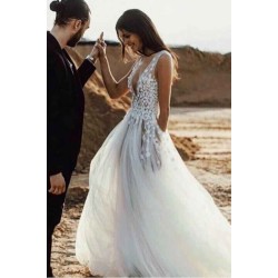 Modern V Neck Tulle Lace Appliques Sleeveless Wedding Reception Dress