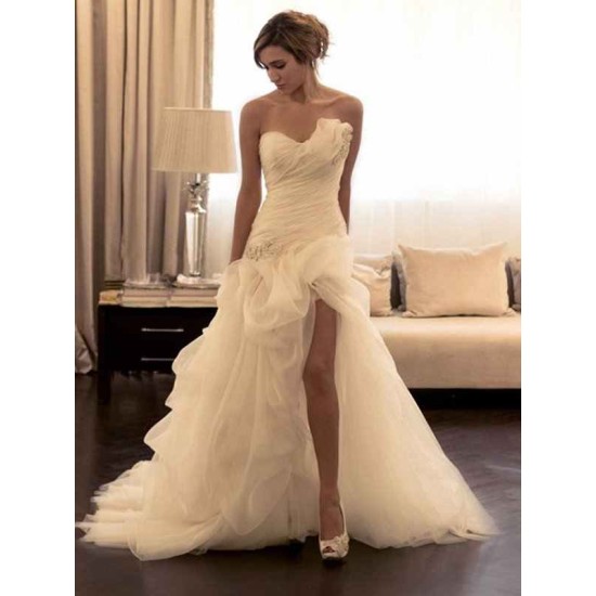 Beading Organza Sweep Train Sweetheart Sleeveless Ball Gown Wedding Dresses