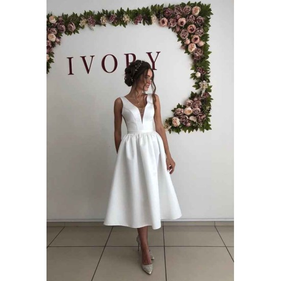 V neck White Pleats Sleeveless Short Summer Beach Wedding Dresses