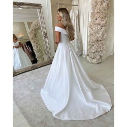 Simple Retro White Off the shoulder A line Bridal Gowns