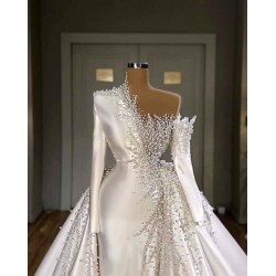 Luxury Designer Pearls Wedding Dress Long Sleeves With Detachable Train