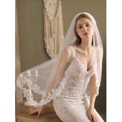 White Lace Tulle Veil Applique Edge Drop Wedding Veil