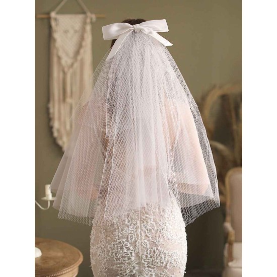 Classic Ivory Three-Tier Bows Mesh Cut Edge Medium Wedding Veil