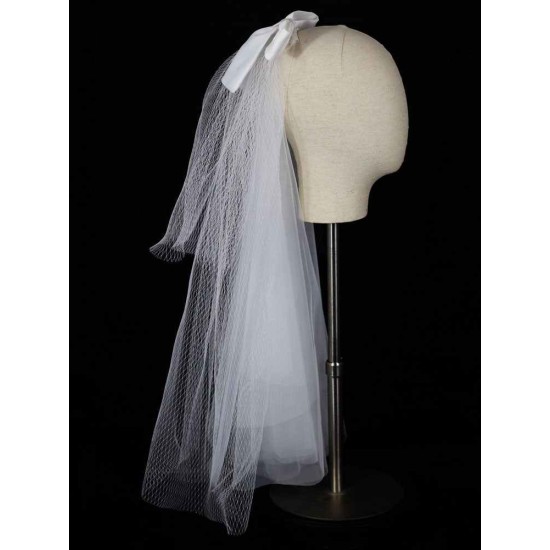 Classic Ivory Three-Tier Bows Mesh Cut Edge Medium Wedding Veil