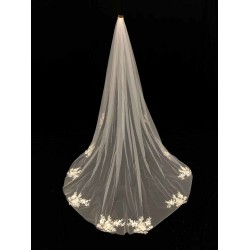 Ivory One-Tier Lace Tulle Finished Edge Waterfall Wedding Veils