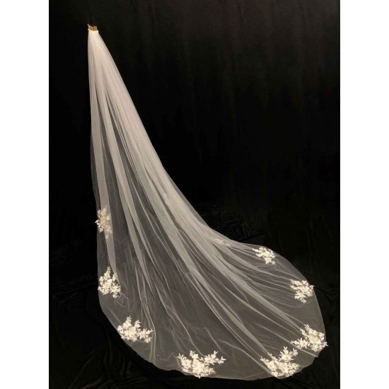 Ivory One-Tier Lace Tulle Finished Edge Waterfall Wedding Veils