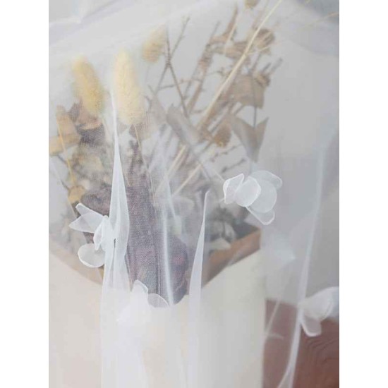 Classic Ivory Two-Tier Flowers Tulle Cut Edge Wedding Veils