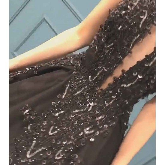 High Neck Black Tulle Chic Prom Dresses New Arrival Sleeveless Beads Sequins Evening Gowns
