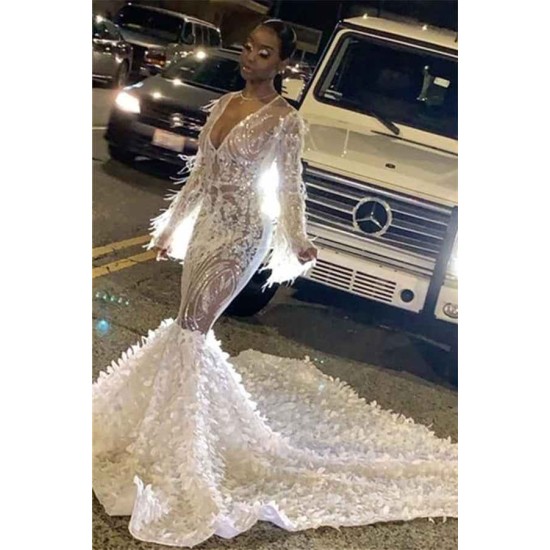 Chic V-neck Sparkle Beads Appliques Prom Dresses Long Sleeves Alluring Fit and Flare Evening Gowns