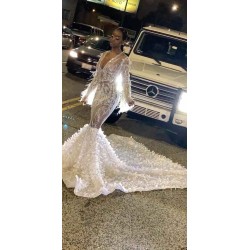 Chic V-neck Sparkle Beads Appliques Prom Dresses Long Sleeves Alluring Fit and Flare Evening Gowns