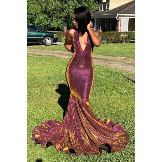 Halter Chic V-neck Sparkle Prom Dresses Fit and Flare Sleeveless Elegant Evening Gowns
