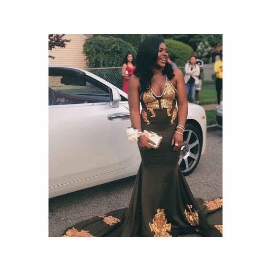 Golden Appliques Halter V-neck Long Train Mermaid Prom Gowns