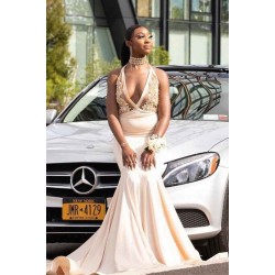 Halter Deep V-Neck Mermaid Evening Dress Appliques Prom Party Gowns