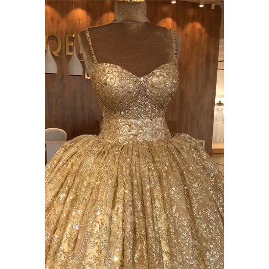 Spaghetti Straps Gold Beaded Lace Evening Dress Luxurious Ball Gown Princess Open Back Prom Party Gowns