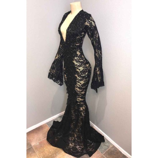 Chic Black Lace V-neck Long Sleevess Mermaid Prom Dresses Sheer Floor Length Evening Gowns