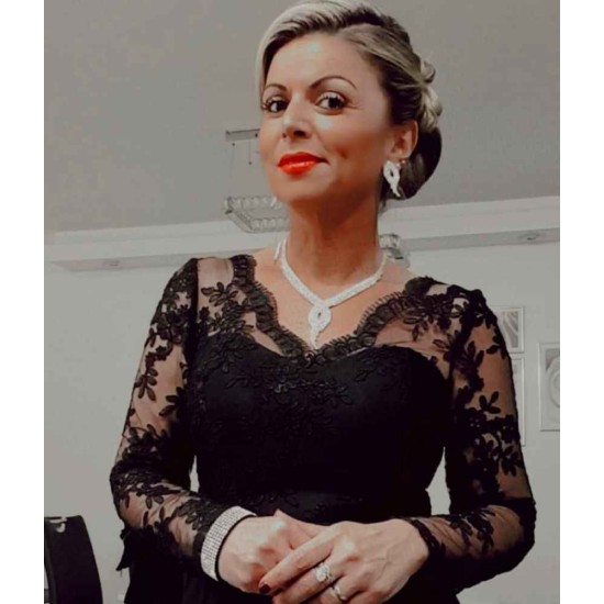 Elegant Long Sleevess Black V-neck Satin Lace Evening Dresses