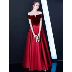 Stunning Burgundy Evening Dresses Off The Shoulder Velvet Satin Formal Dress Notched Neck Floor Length Evening Gowns
