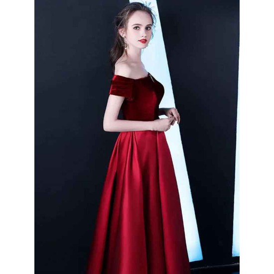 Stunning Burgundy Evening Dresses Off The Shoulder Velvet Satin Formal Dress Notched Neck Floor Length Evening Gowns
