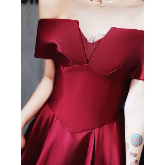 Amazing Evening Dress A-Line Bateau Neck Matte Satin Floor-Length Pleated Formal Party Dresses