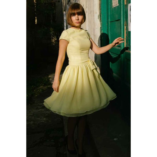 A-line Small Round Collar Knee Length Chiffon Bridesmaid Dress