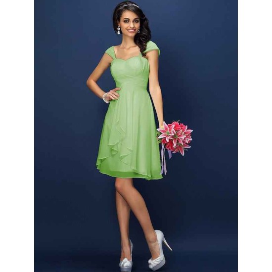 Charming Straps Pleats Sleeveless Short Chiffon Bridesmaid Dresses