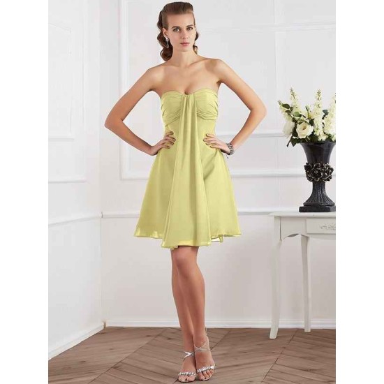 Charming Strapless Sleeveless Pleats Short Chiffon Bridesmaid Dresses