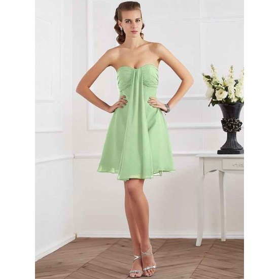 Charming Strapless Sleeveless Pleats Short Chiffon Bridesmaid Dresses