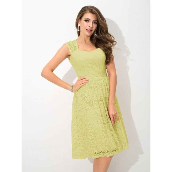 Charming Straps Lace Sleeveless Short Lace Bridesmaid Dresses