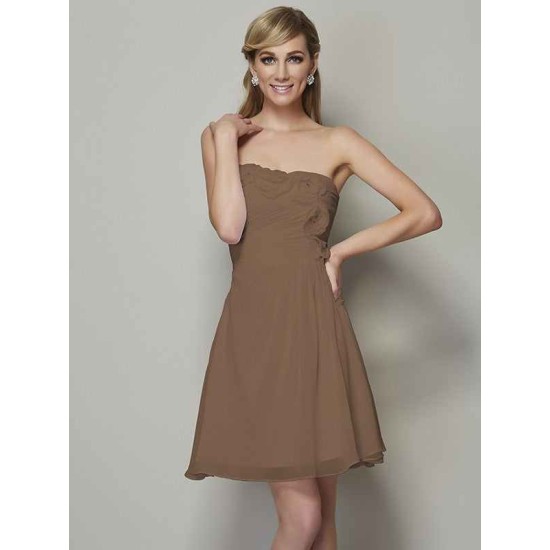 Charming Strapless Sleeveless Pleats Applique Short Chiffon Bridesmaid Dresses