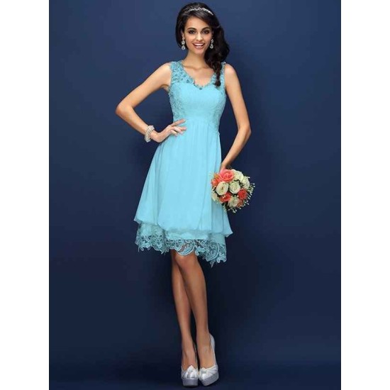 V-Neck Elegant Lace Sleeveless Short Bridesmaid Dresses
