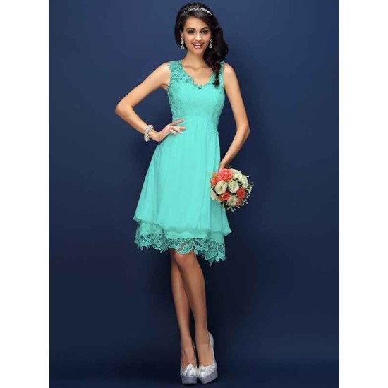 V-Neck Elegant Lace Sleeveless Short Bridesmaid Dresses