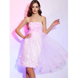 Charming Strapless Sleeveless Hand-Made Flower Short Net Bridesmaid Dresses