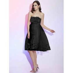 Charming Strapless Sleeveless Hand-Made Flower Short Net Bridesmaid Dresses