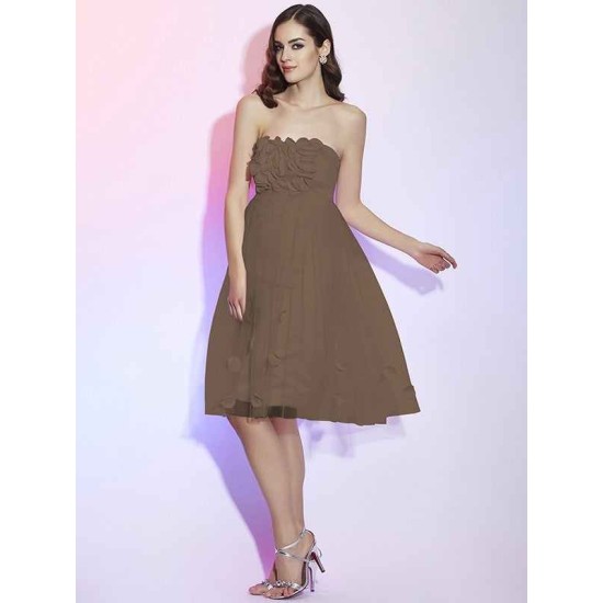 Charming Strapless Sleeveless Hand-Made Flower Short Net Bridesmaid Dresses