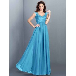 Chic Lace Sleeveless Long Chiffon Bridesmaid Dresses