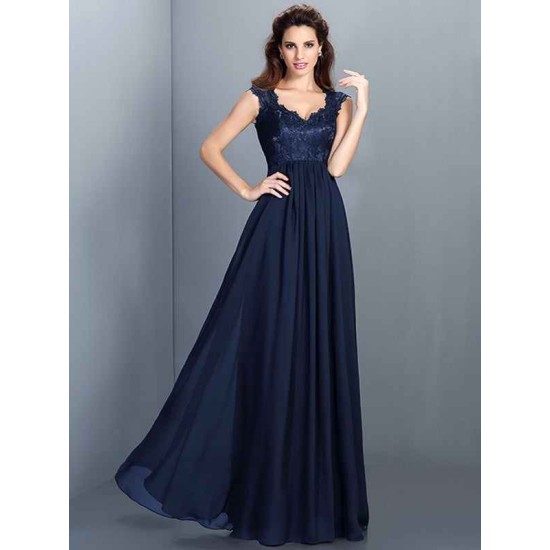 Chic Lace Sleeveless Long Chiffon Bridesmaid Dresses