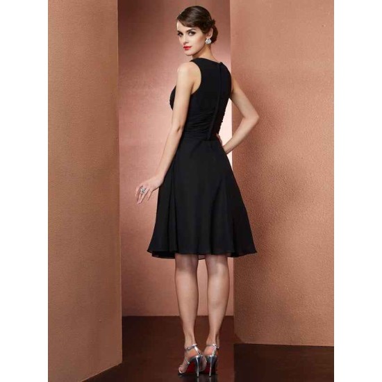 Charming Straps Sleeveless Short Chiffon Bridesmaid Dresses