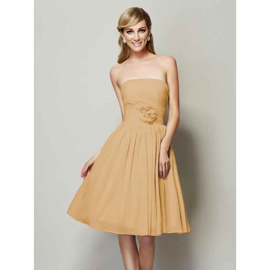 Charming Strapless Sleeveless Hand-Made Flower Short Chiffon Bridesmaid Dresses